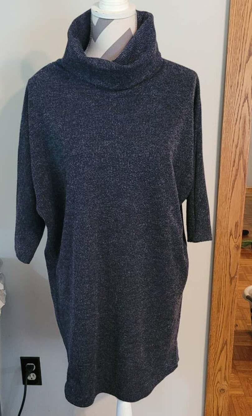 Everly Tunic Sweater Navy Medium Polyester Blend Ladies